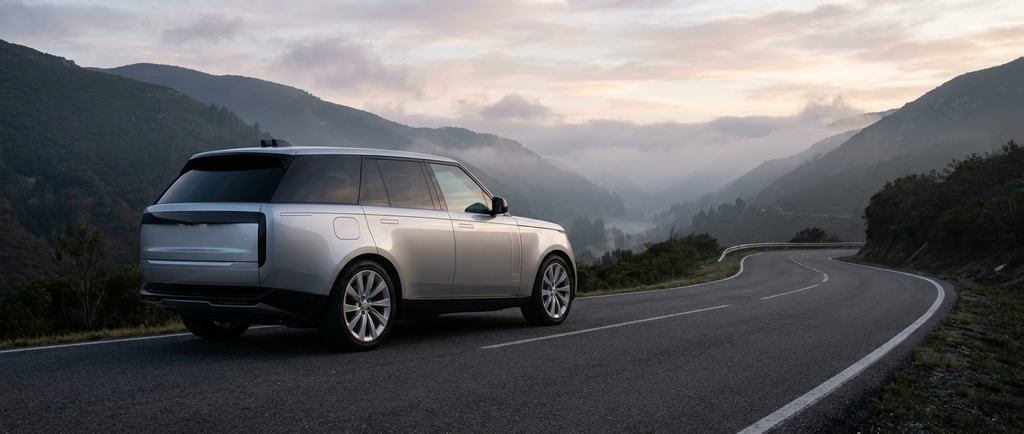 Korea Built a Range Rover Rival: the Genesis GV90 Neolun