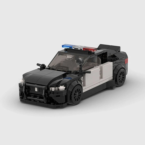 BMW M5 F90 Police brick model hero view