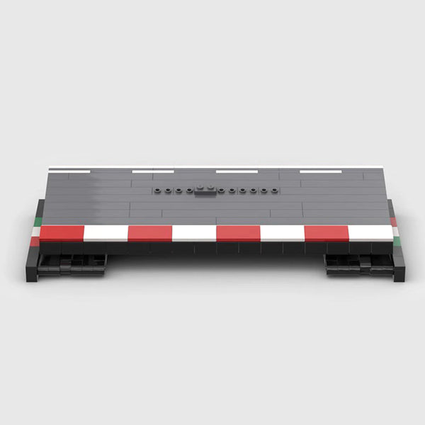 Race Track Display parking display straight front view